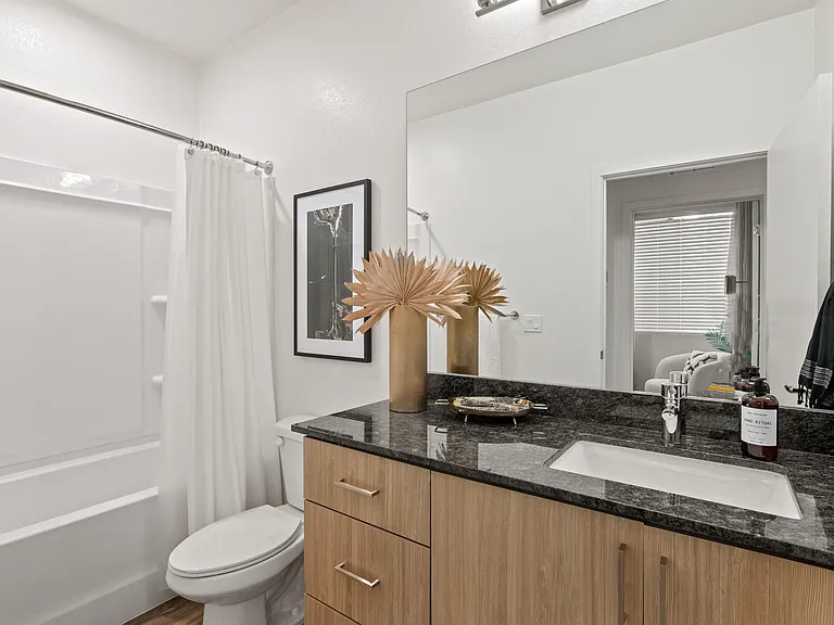 Aerie Happy Valley — Photo 7