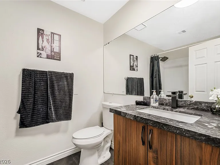 5576 W Rochelle Ave #43C — Photo 18