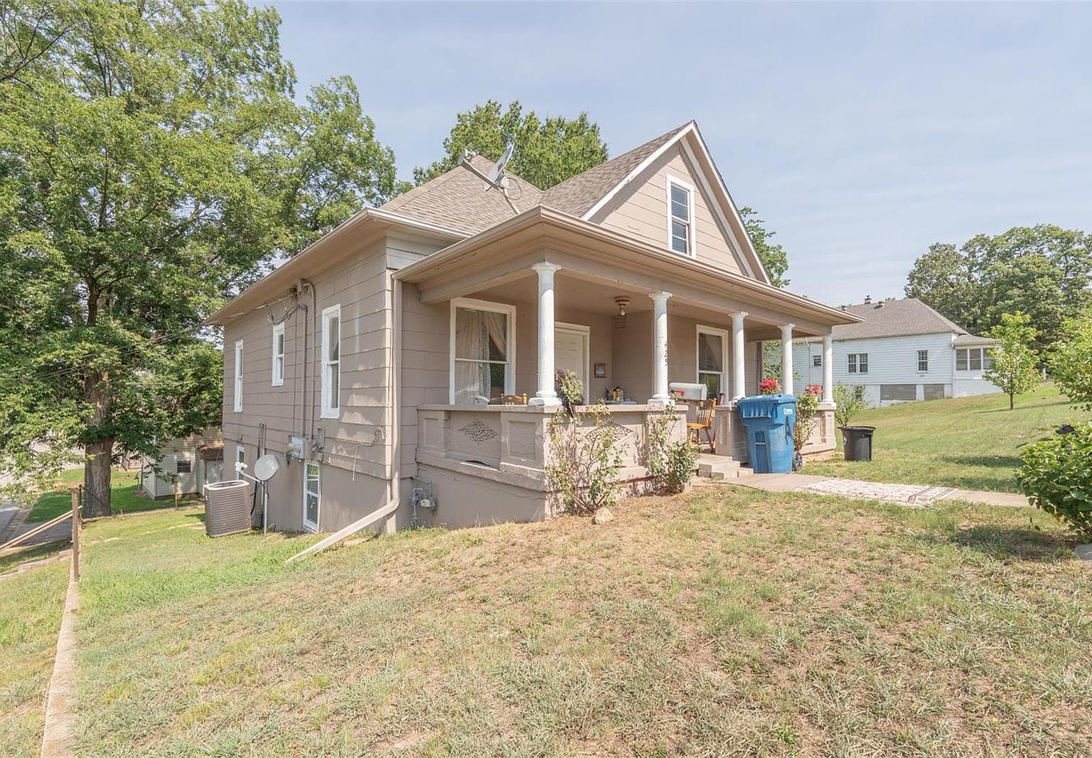 425 S 6th St, Poplar Bluff, MO 63901 MLS 23043345 Zillow