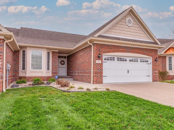 895 W Baywood Dr, Bloomington, IN 47403