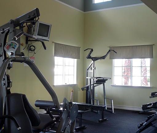 Luxury Amenities/Gym an equiptment