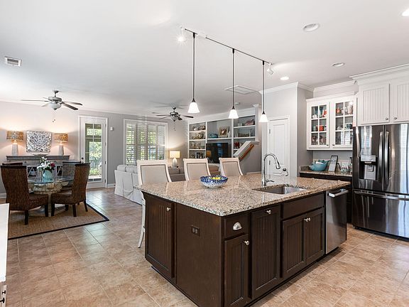 4th image of 2049 Kings Gate Ln