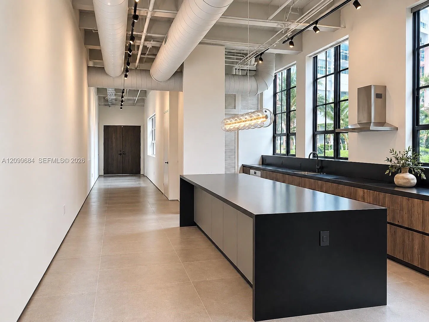 Parc Lofts Condo — Photo 4