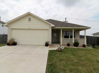210 Stewart Dr, Hutto, TX 78634