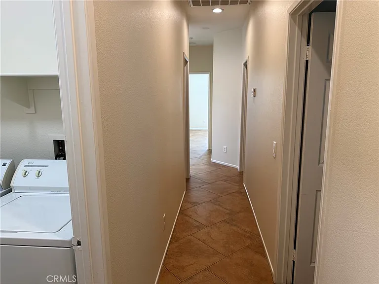 11018 Veach St — Photo 18