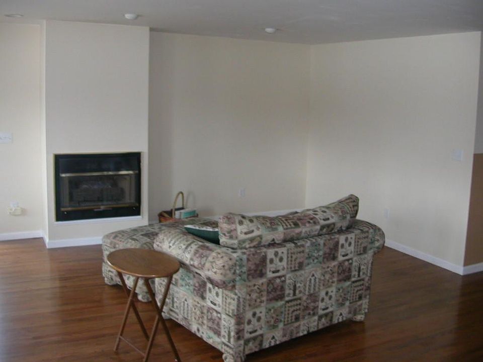 2nd image of 3022 N Gate Rd