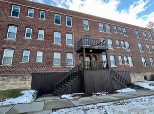 1709 E Park Pl APT 25, Milwaukee, WI 53211