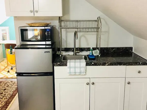(undisclosed Address), Saint Petersburg, FL 33713