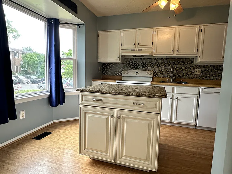 48 Stoneway Pl — Photo 33