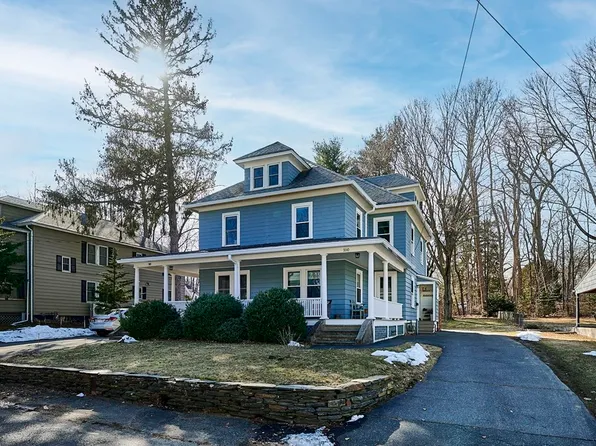 100 Straw Ave #100, Florence, MA 01062