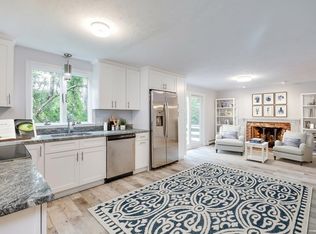 9 Sheepmeadow Ln, Sandwich, MA 02563