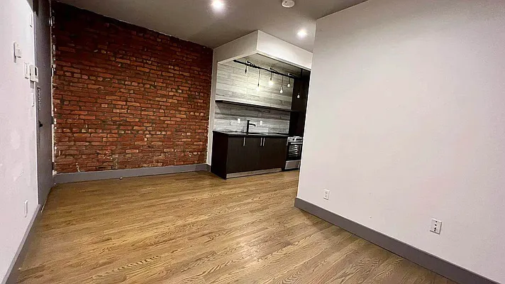 Rented by Prime America Real Estate Inc | media 2