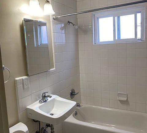 4th image of 249 Pamela Ave APT 4