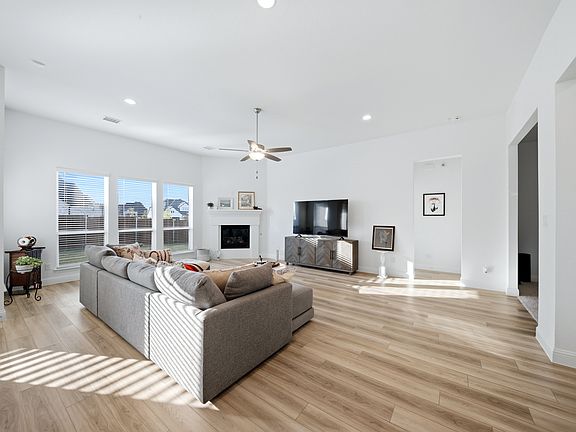 2nd image of 2536 Burnely Ct