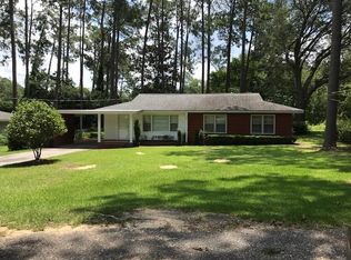 806 Letitia Ave, Douglas, GA 31533