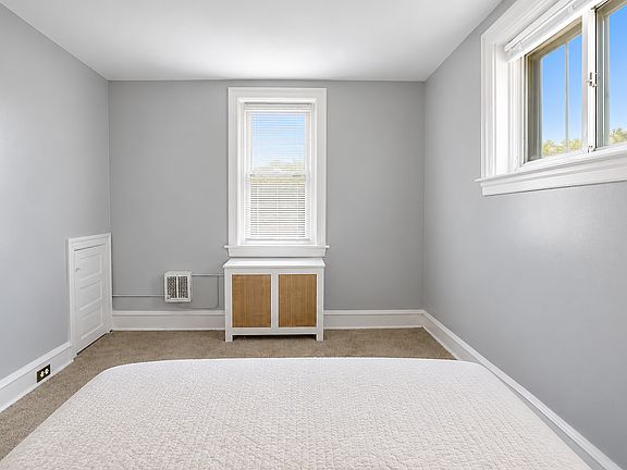 3rd image of 1806 W Champlost Ave #B2