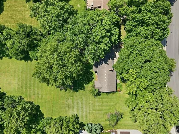 9319 High Dr, Leawood, KS 66206