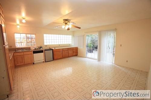 5th image of 2813 Greenleaf Dr