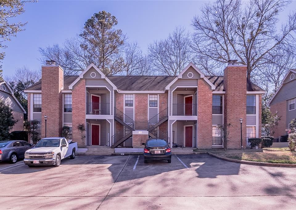 1st image of 2401 Sycamore Ave APT B4