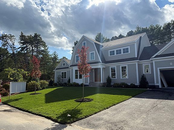 3rd image of 6 Willow Cir