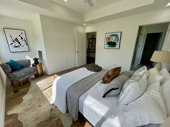 5th image of 13690 Rosewood Dr NE #13690B
