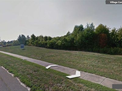 Village Common Dr, Erie, PA, 16506