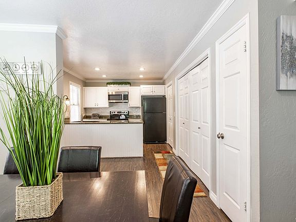 4th image of 519 Deer Valley Dr #1