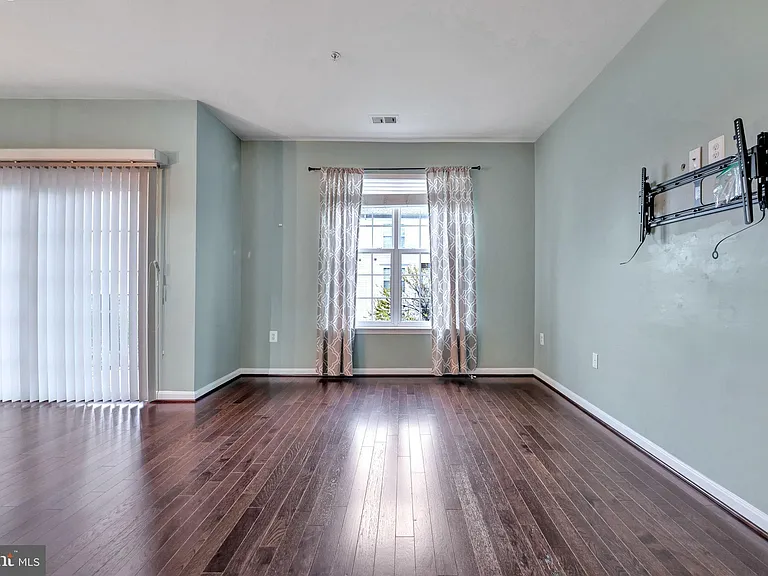 5502 Capital Gateway Dr #418 — Photo 5