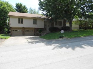 4824 S Louise Rd, Battlefield, MO 65619