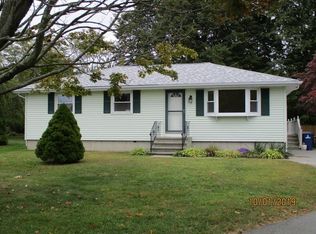 2 Pamela Dr, New Bedford, MA 02740