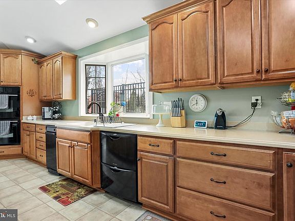 4th image of 108 Foxhall Rd