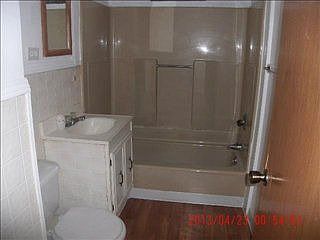 4th image of 7609 Rogers St