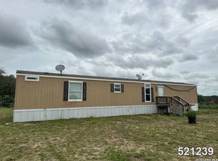 116 Sandy Ridge Dr, Poteet, TX 78065
