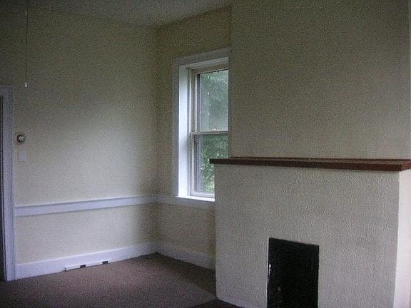 2nd image of 4414 Roosevelt Blvd APT 1