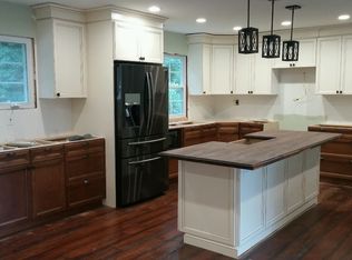 2 Tinker Ct, Howell, NJ 07731