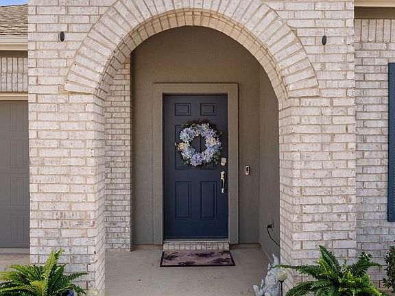 4th image of 705 Mallow Rd