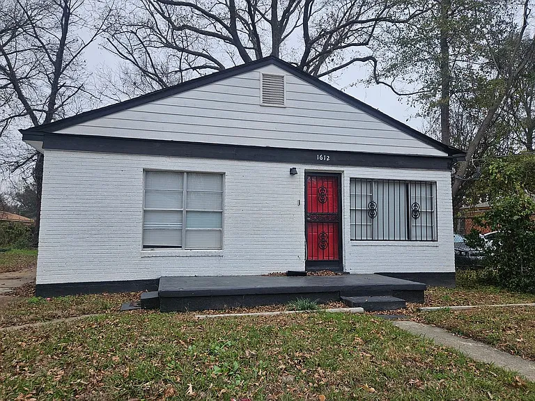 1612 May St — Photo 1