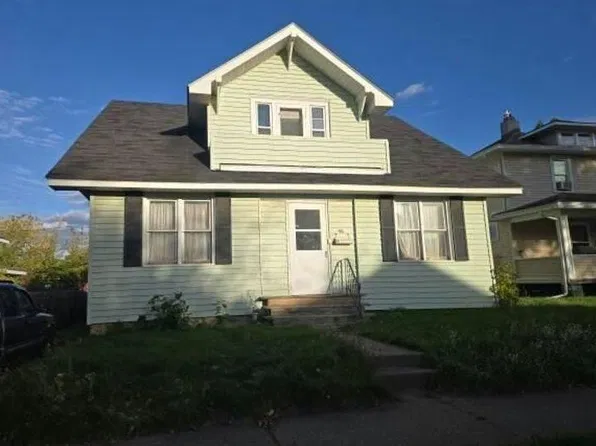 46 8th St, Cloquet, MN 55720