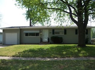 1550 Chickadee Ln, Florissant, MO