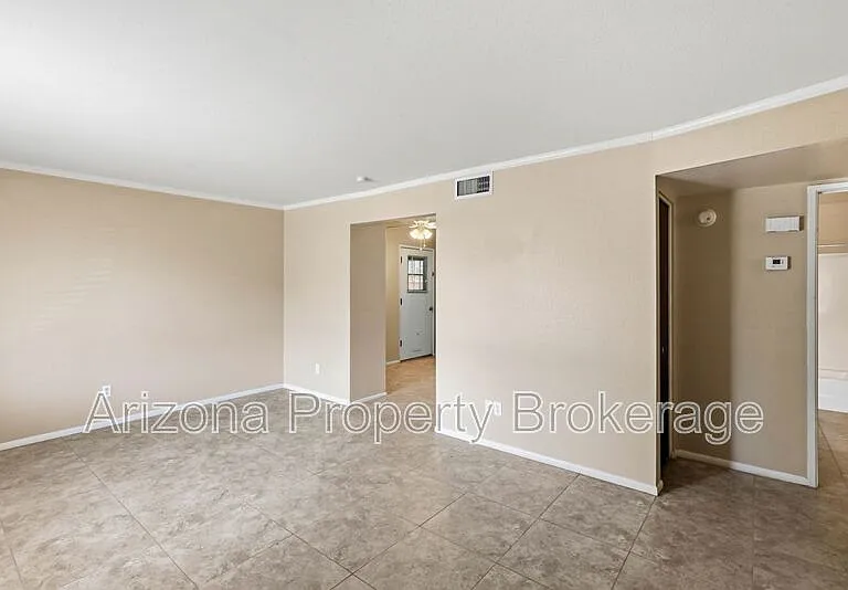 1625 N Date #26 — Photo 4