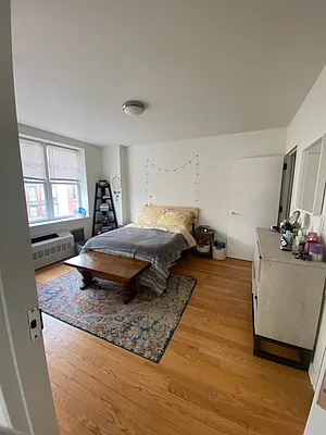 Rented by Medrash Realty | media 3