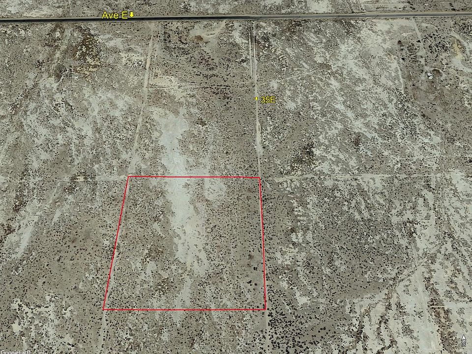 2nd image of 35th St E