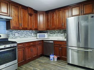 24-20 31st St #A1, Astoria, NY 11102
