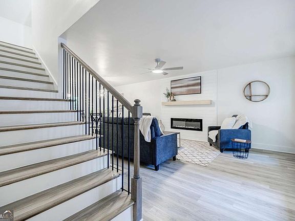 5th image of 2223 Wingate St SW