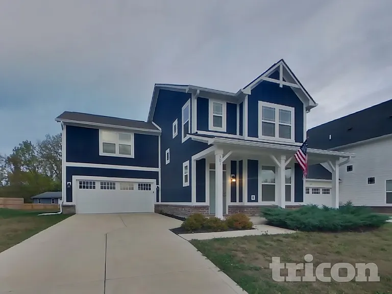 301 Thomas Point Dr — Photo 1