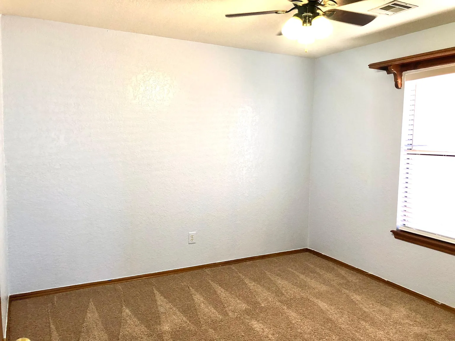 3 bed, 1456 sqft, $1,600 — Photo 4