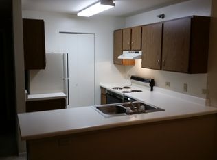 355 N Oakhurst Dr APT 26, Aurora, IL 60504