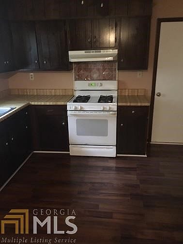 2nd image of 9365 Wood Knoll Way