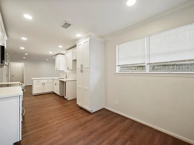 1807 Shadow Bend Dr — Photo 14