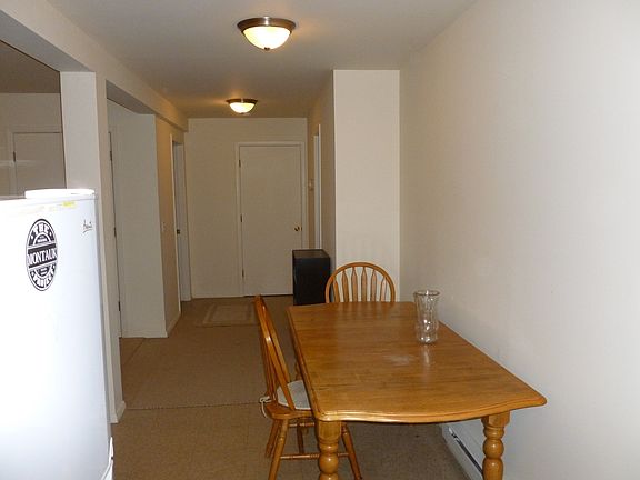2nd image of 11 Hoyt Pl